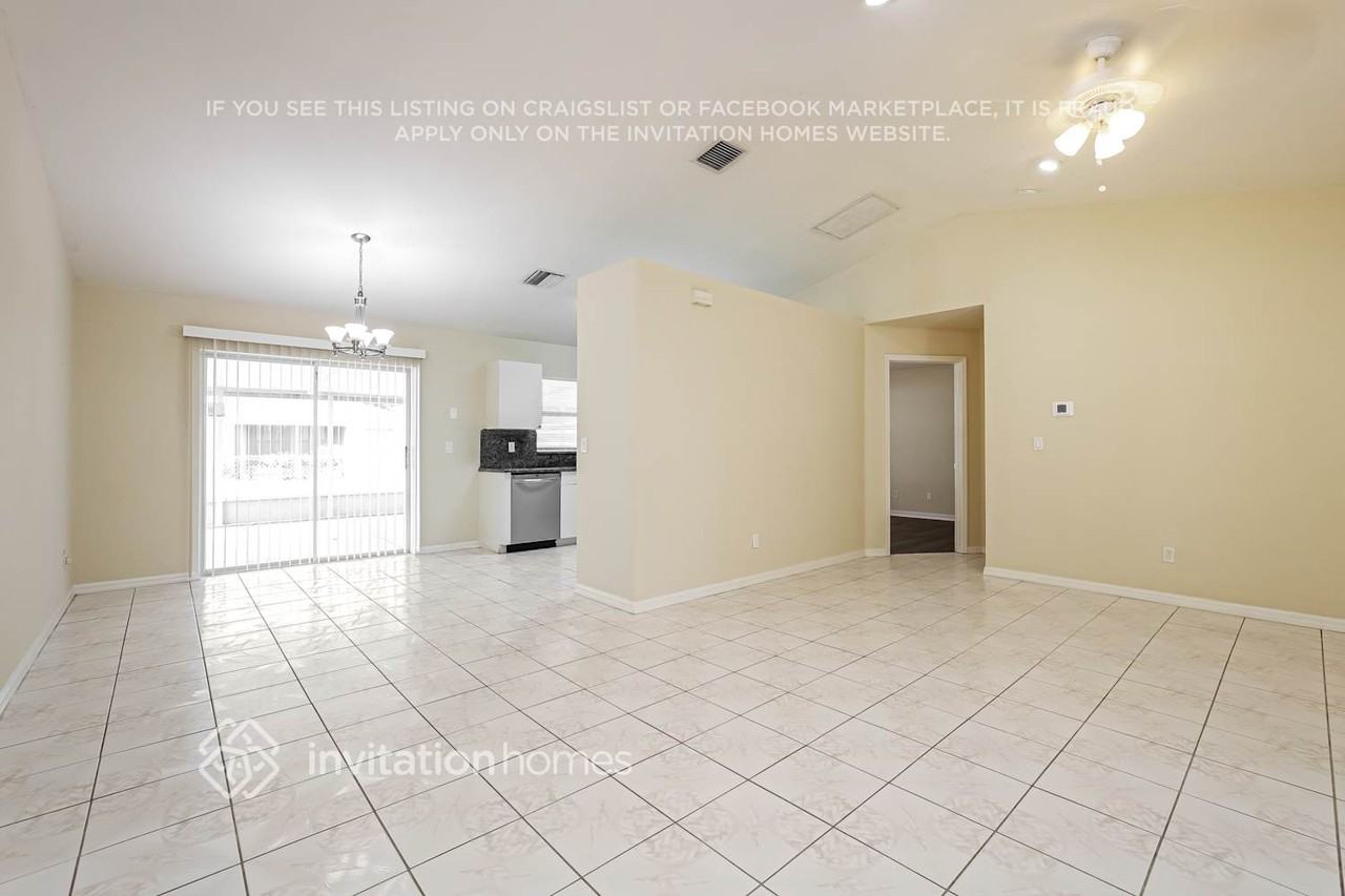15562 Horseshoe Ln - Photo 4 of 17
