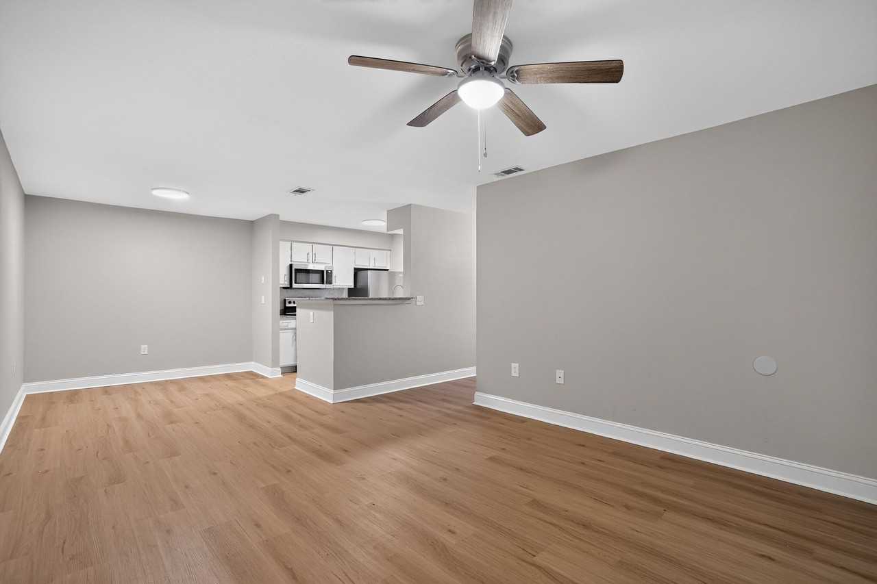 Camellia Place - Photo 4 of 50