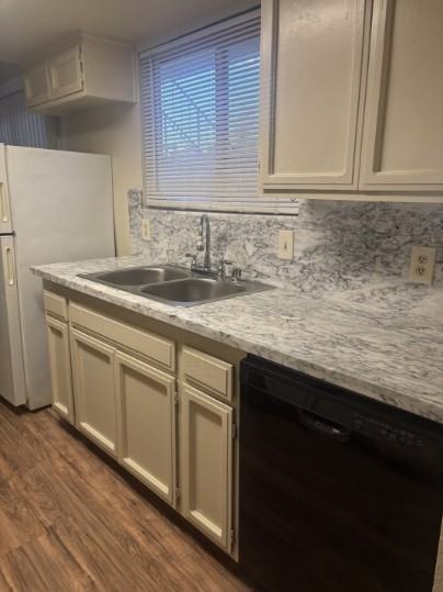 1250 E Shaw Ave #136 - Photo 6 of 25