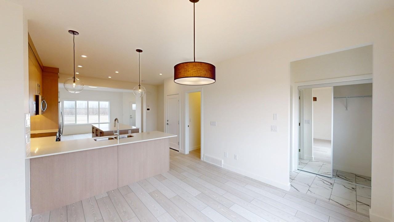 8749 Huxbury Dr Ne - Photo 6 of 22