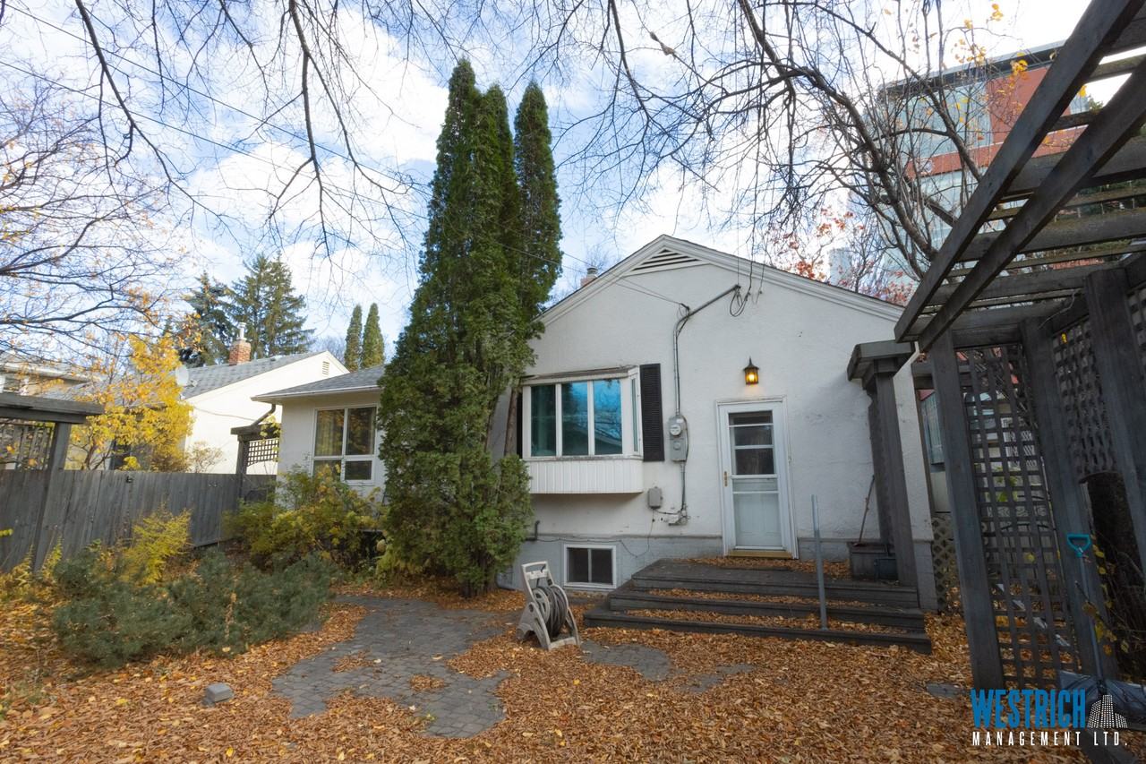 9218 116 St - Photo 5 of 50