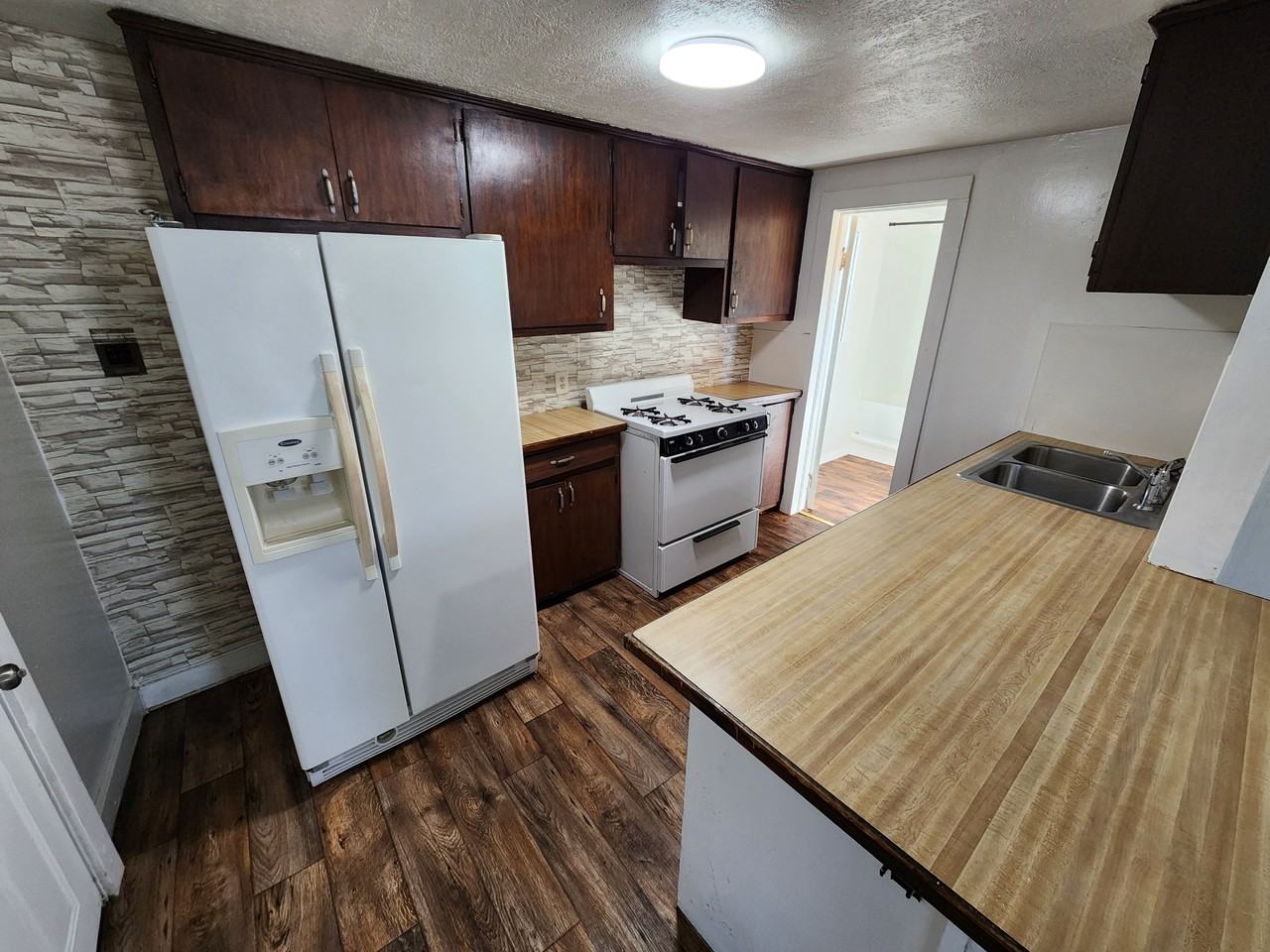 315 S Stonewall St #1 - Photo 7 of 9