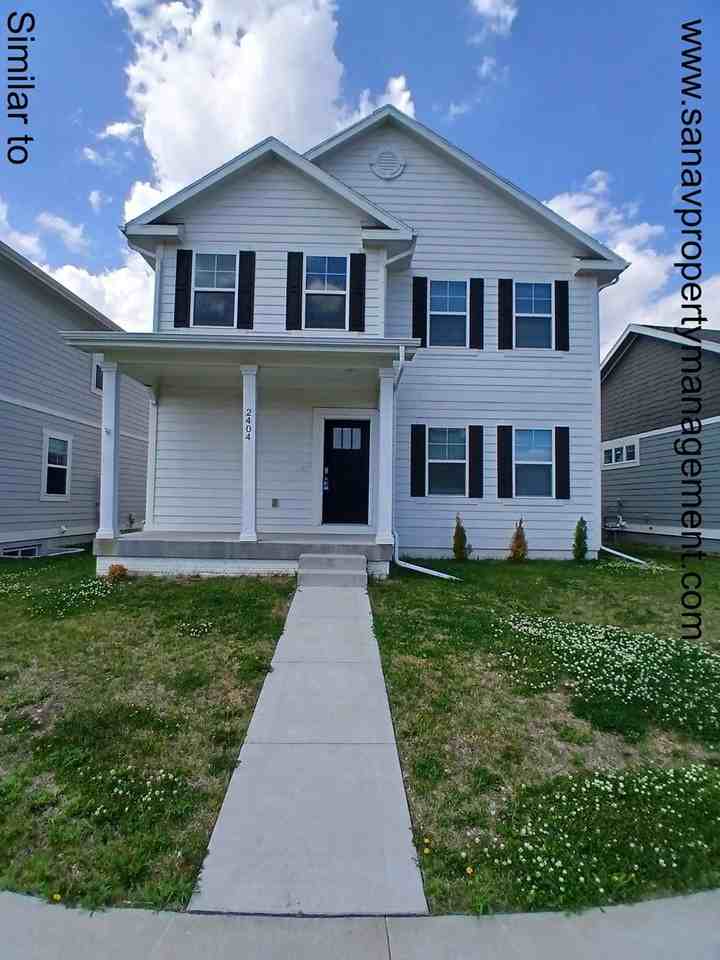 2404 Sw Plaza Pkwy - Photo 2 of 40