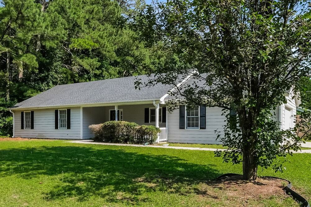 3568 Fernbrook Dr - Photo 3 of 16