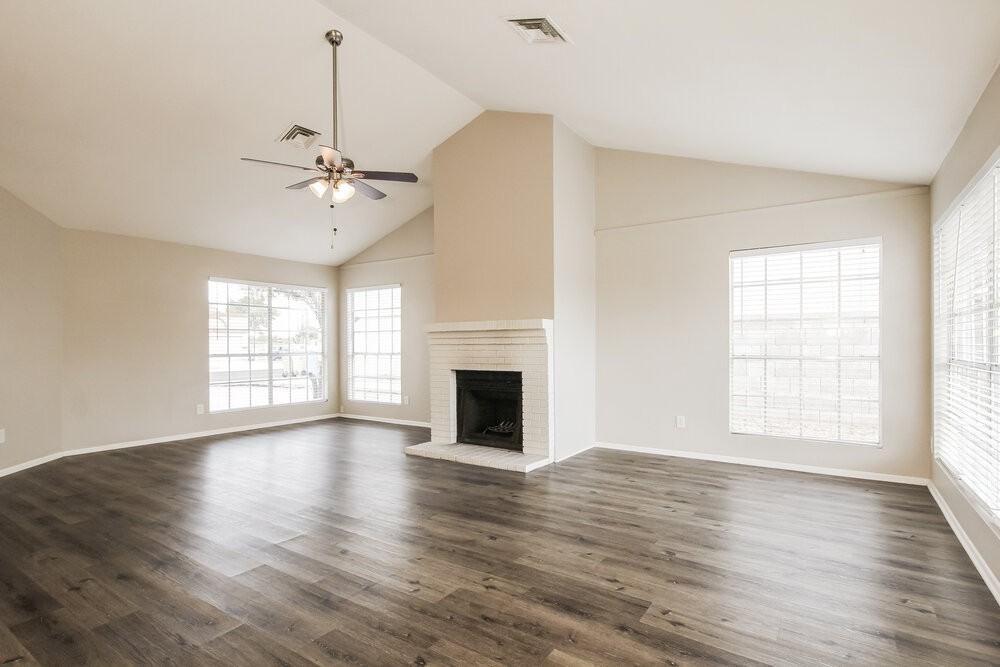 6529 N 74th Dr - Photo 6 of 16
