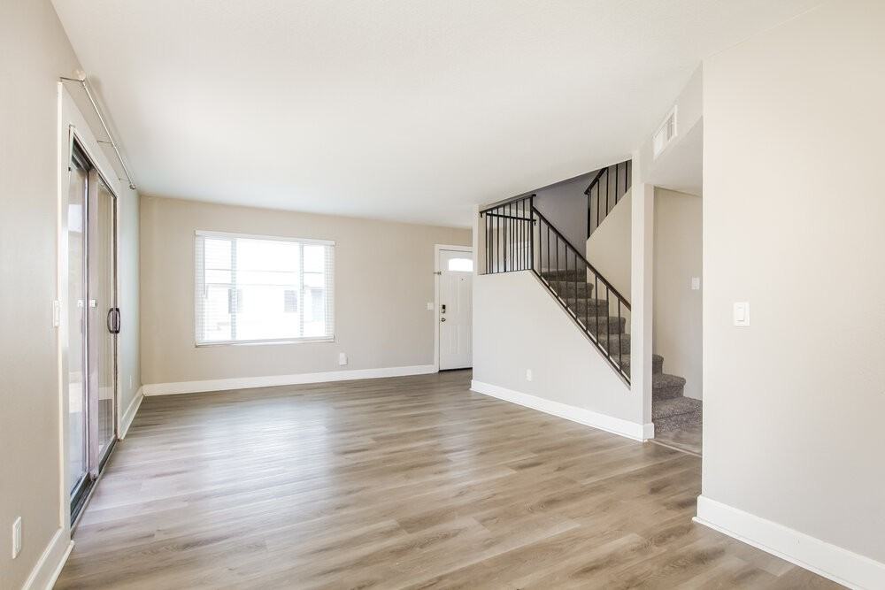 8737 W Bluefield Ave - Photo 6 of 17