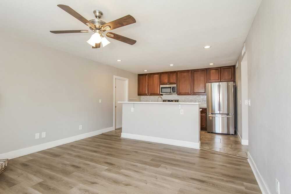 8737 W Bluefield Ave - Photo 7 of 17