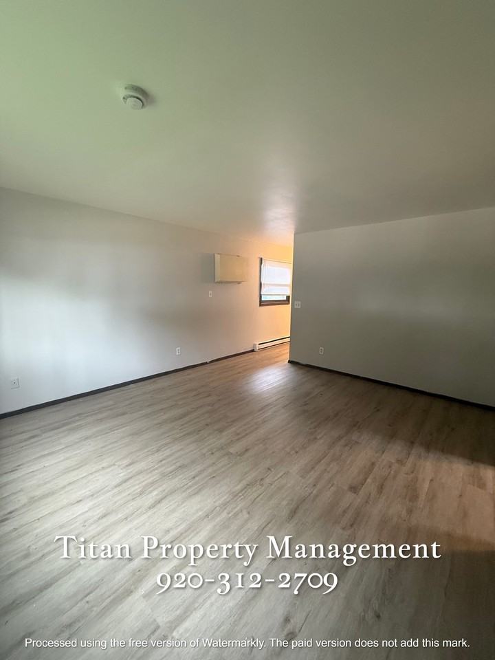1877 S Main St #1877 - Photo 4 of 18