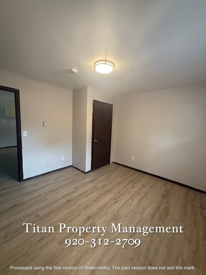 1877 S Main St #1877 - Photo 6 of 18