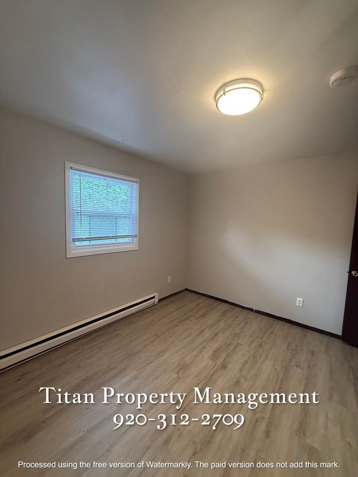 1877 S Main St #1877 - Photo 7 of 18
