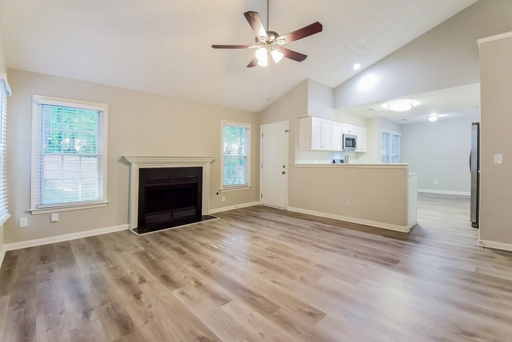 547 Riverbirch Trce - Photo 6 of 20