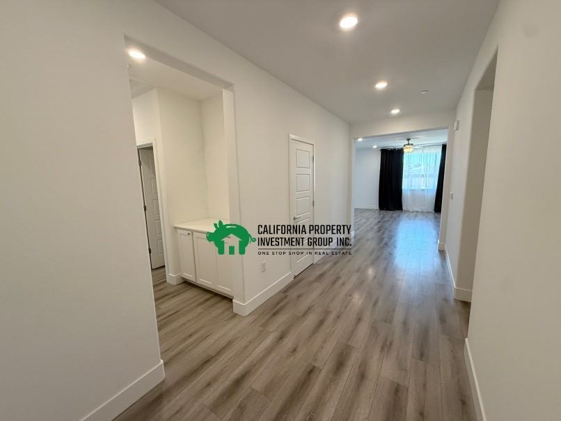 1022 Lyonia Cir #1 - Photo 2 of 39