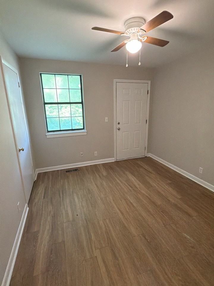 3351 White Pine Dr #1 - Photo 3 of 9