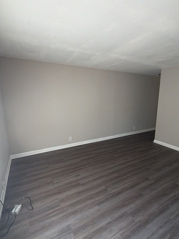 807 Holder Ct #1 - Photo 6 of 14