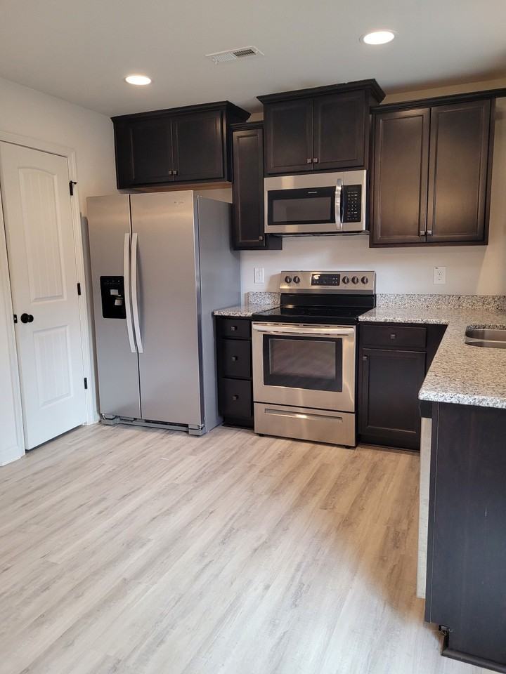 3417 Slippery Elm Dr #1 - Photo 3 of 20