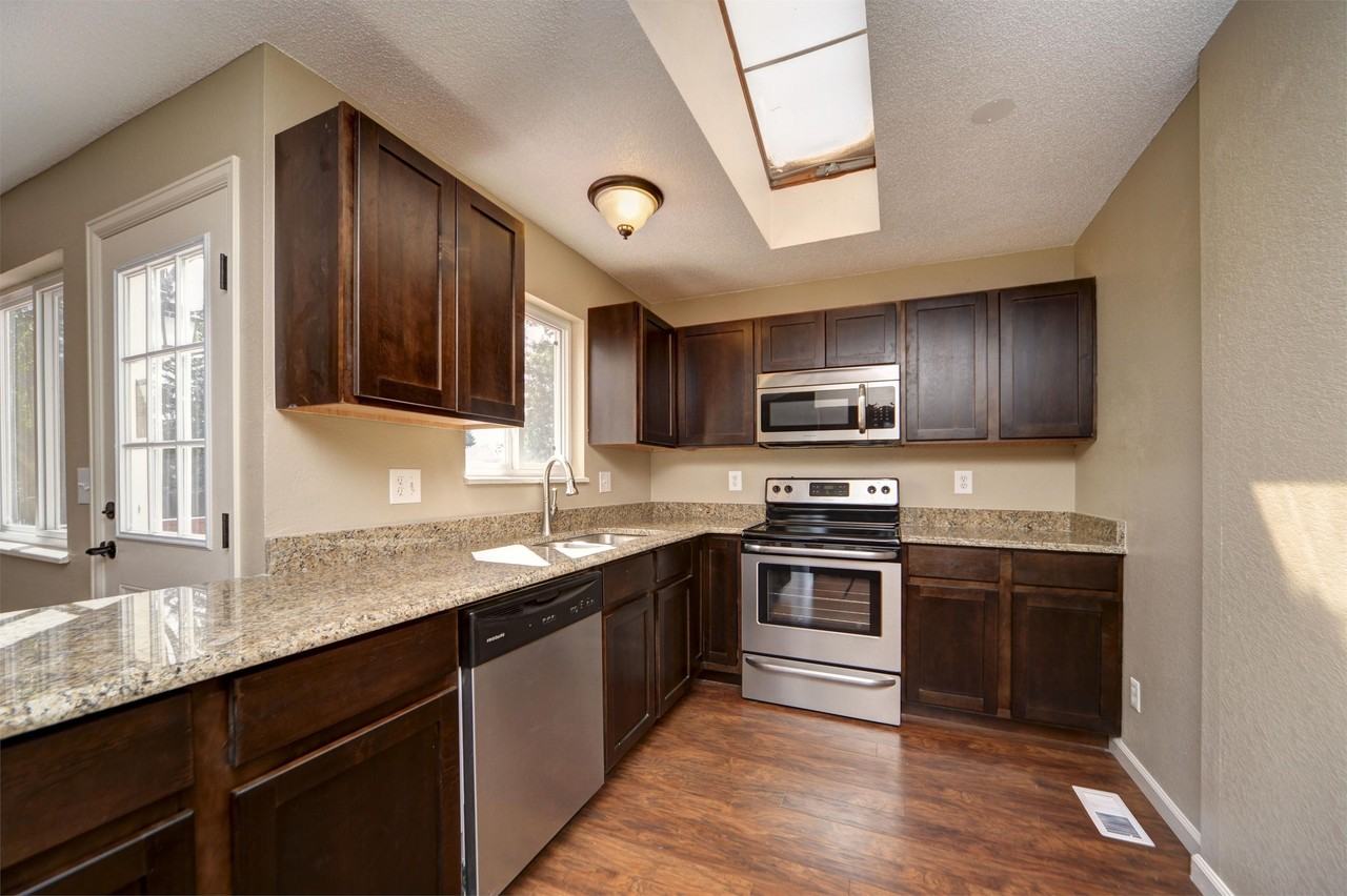 4394 W 2nd St #1 - Photo 2 of 25
