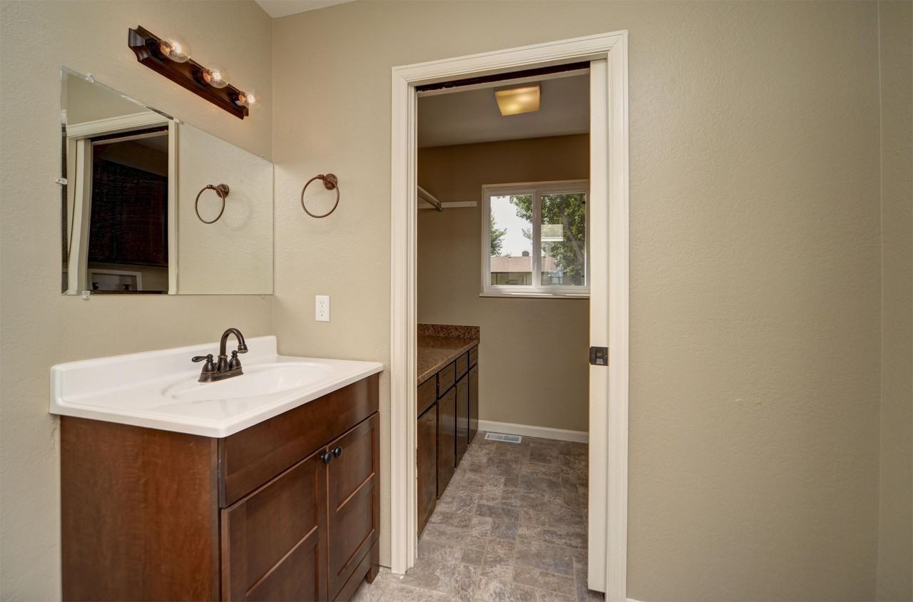 4394 W 2nd St #1 - Photo 4 of 25