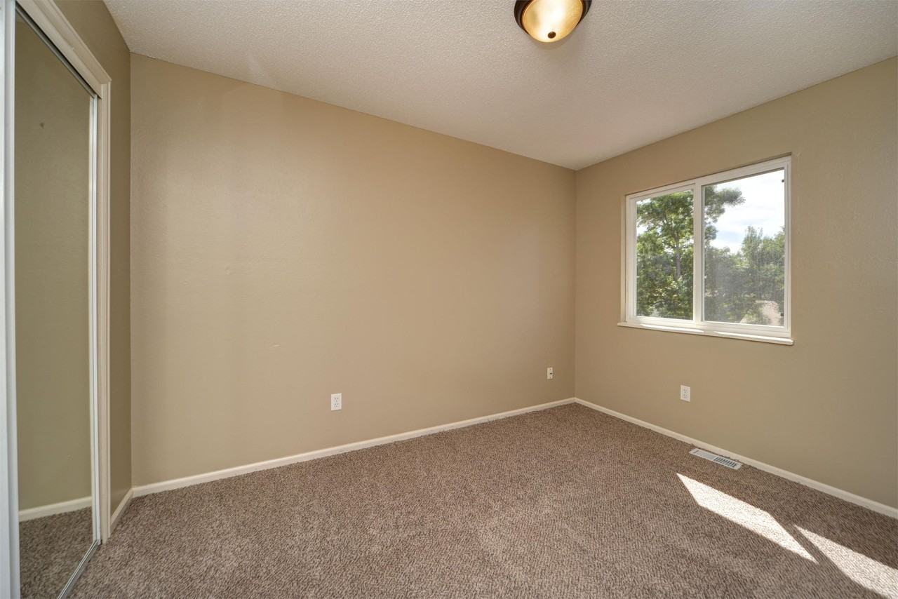 4394 W 2nd St #1 - Photo 7 of 25