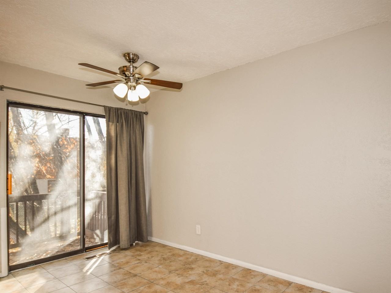 210 Bridger Dr #2 - Photo 6 of 17