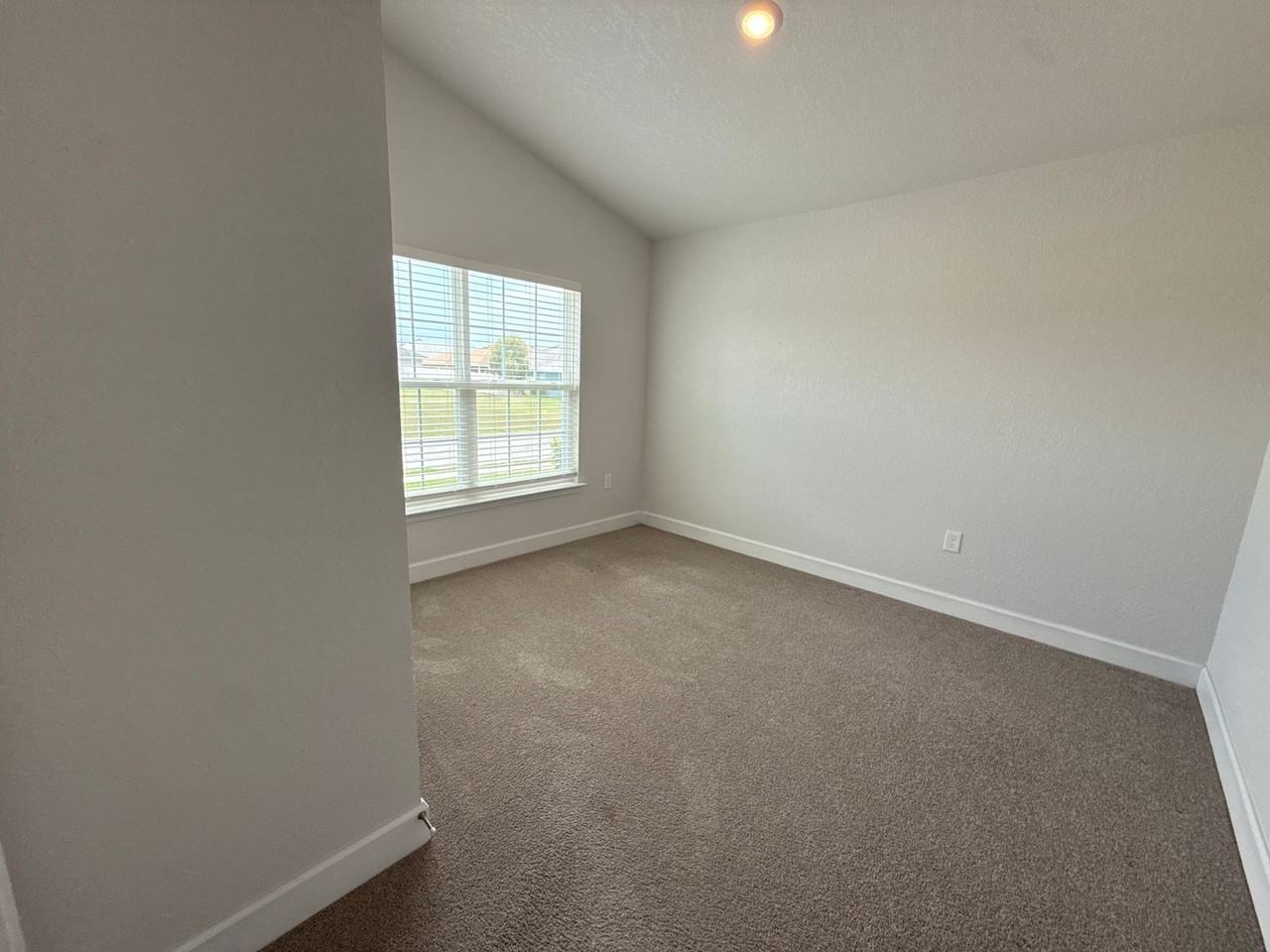 199 Nw 45th Loop - Photo 7 of 28