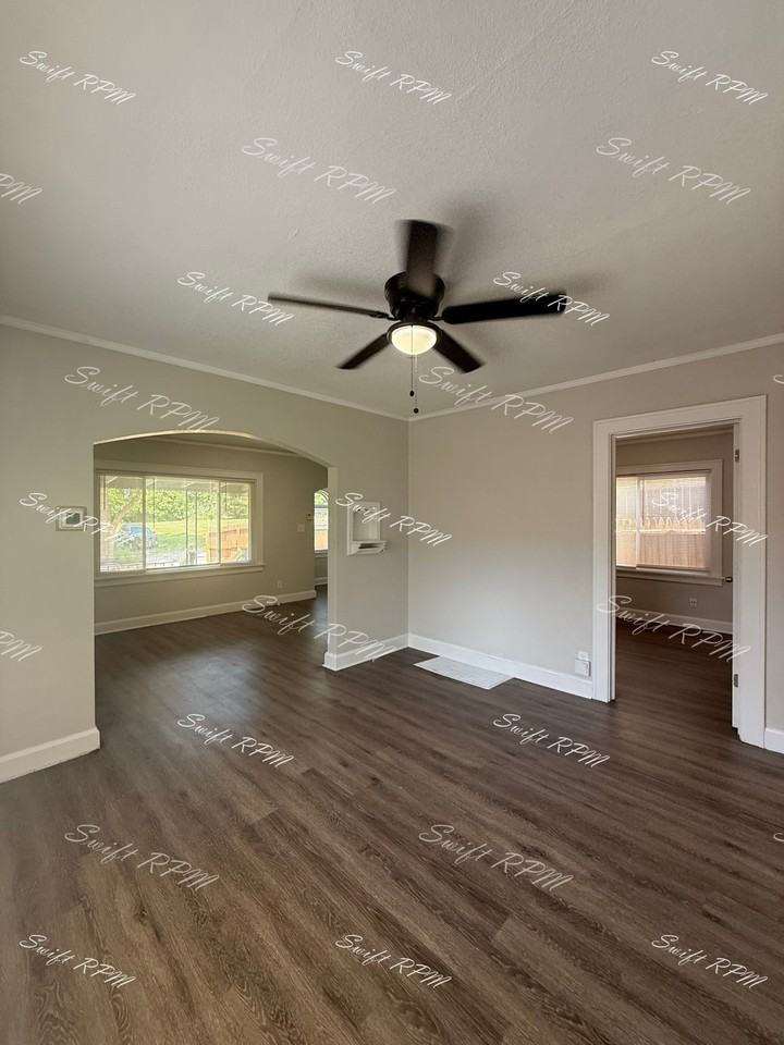 3811 Monroe Ave #1 - Photo 5 of 15