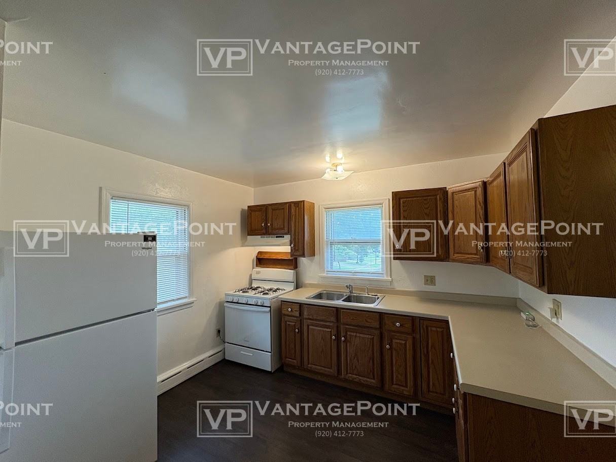 123 Oak St #123 - Photo 3 of 16