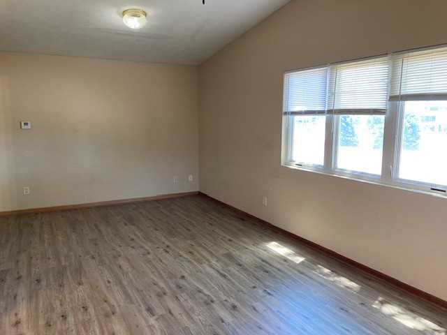 1705 University Dr - Photo 2 of 12