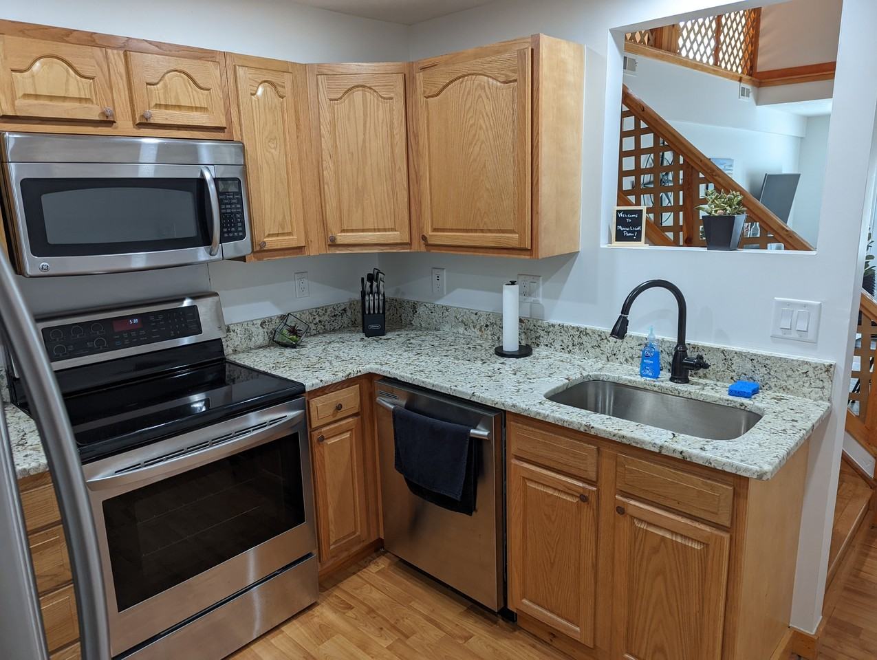 8910 Franklin Ave #1 - Photo 6 of 15