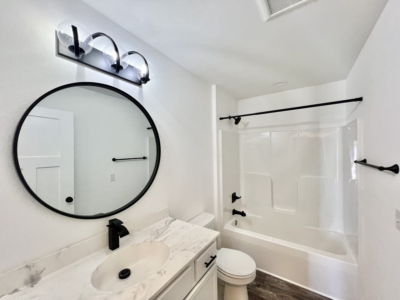 3834 Lucey St #1 - Photo 3 of 14