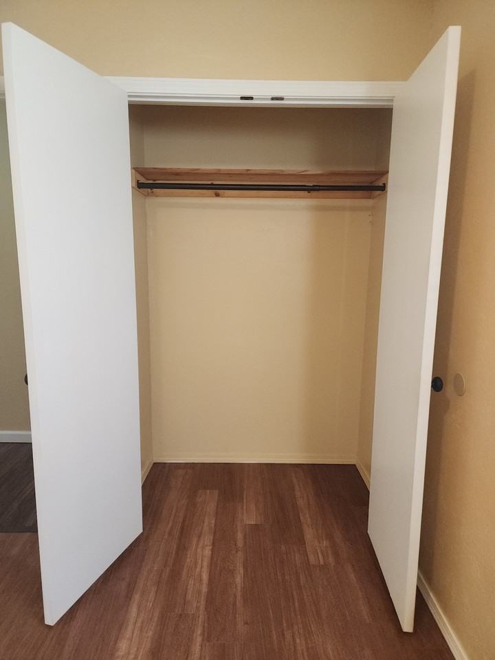 4904 S Shallow Brook Dr #1st - Photo 3 of 21