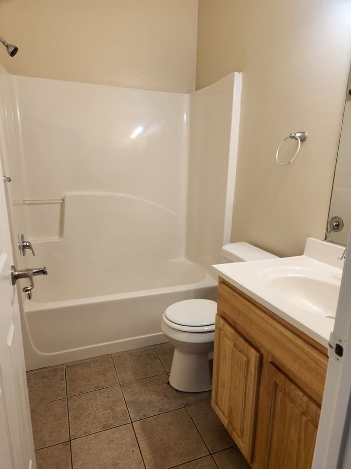 9001 Cedar Ct - Photo 2 of 11