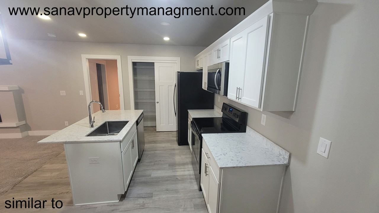 4031 Ne 5th St - Photo 3 of 7