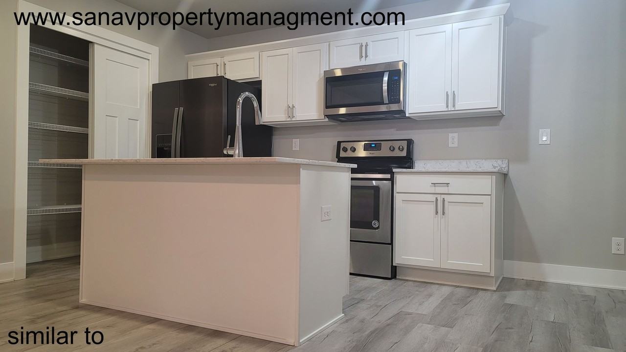 4031 Ne 5th St - Photo 4 of 7
