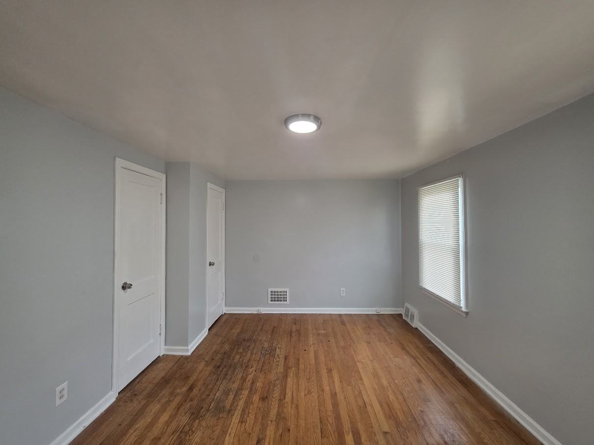 18472 Meyers Rd #1 - Photo 5 of 11