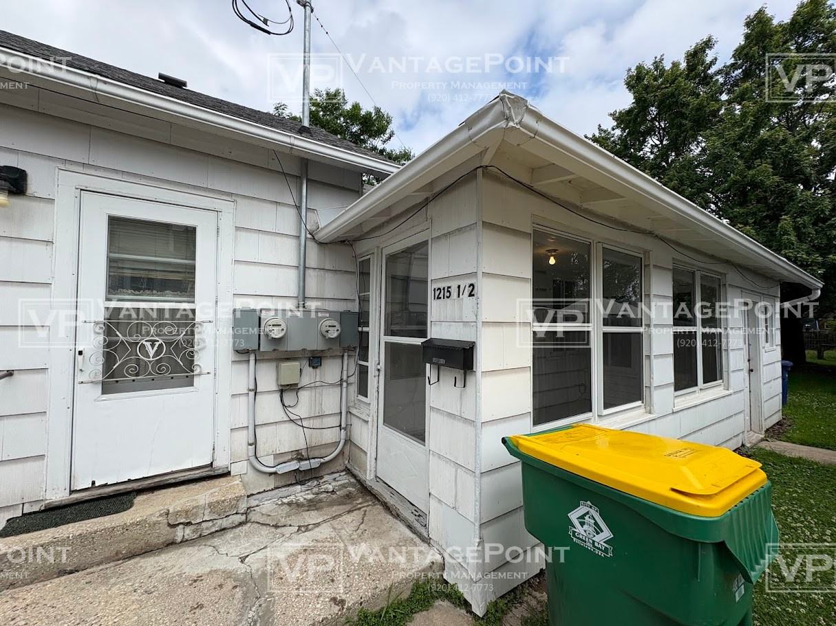 1215 1/2 Stuart St Rear #REAR - Photo 3 of 12