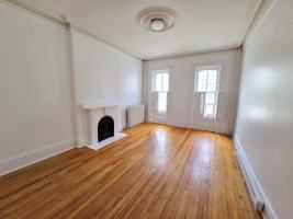 featured image of 272 Princess St #272-1