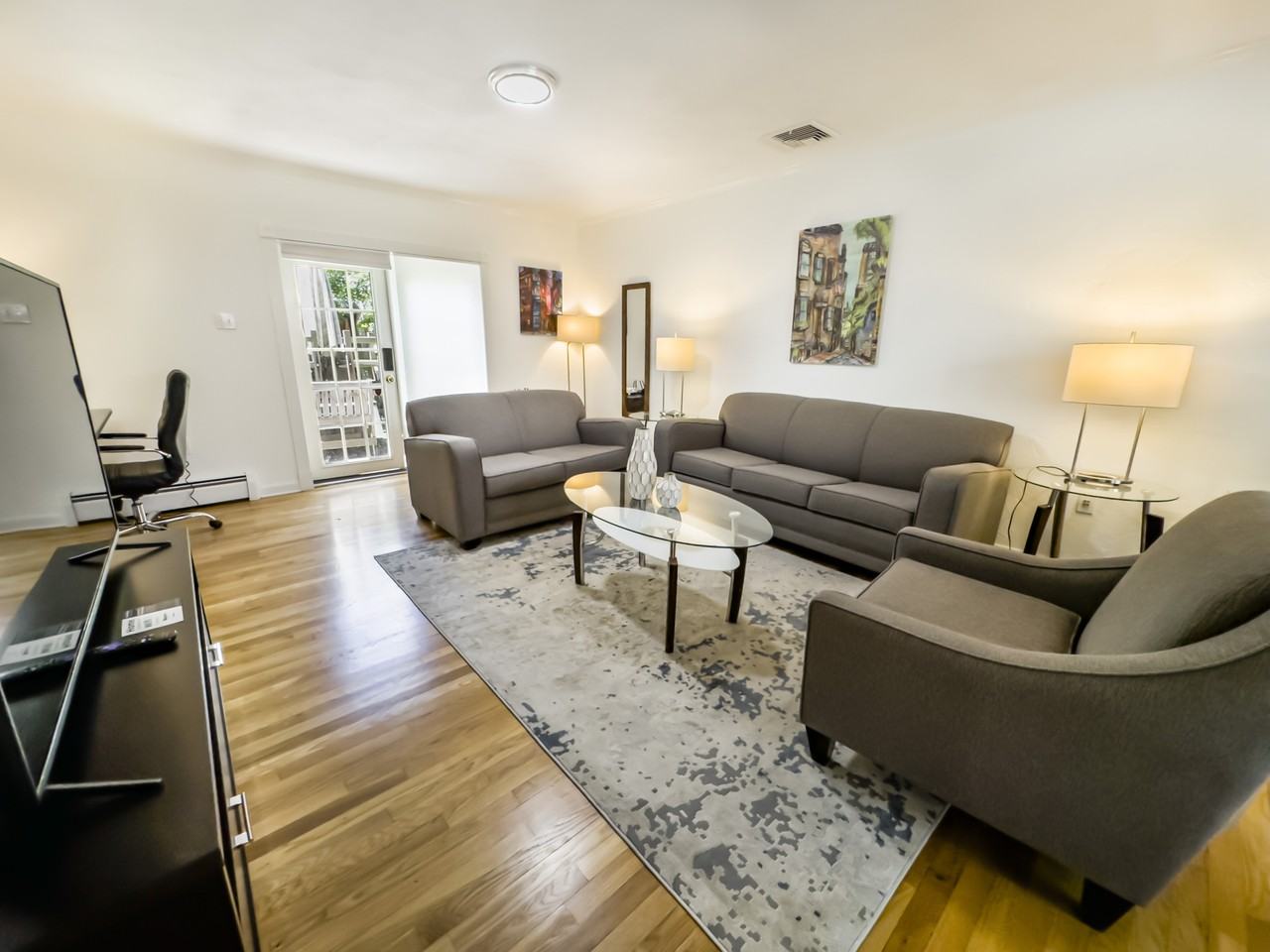 235 Cardinal Medeiros Ave #235 - Photo 4 of 29