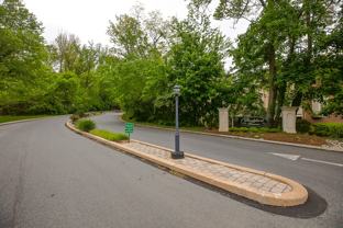 7 Rockford Rd #J5 - Photo 1 of 1