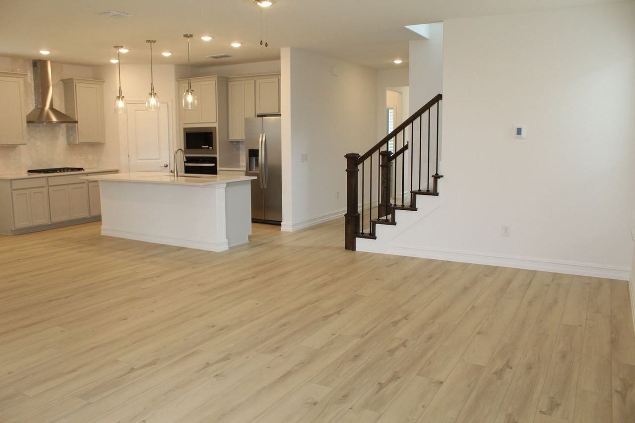 1317 Corleone Ln - Photo 7 of 24