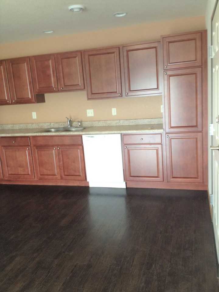 513 513 16 Ave Circle NE #7 - Photo 2 of 10