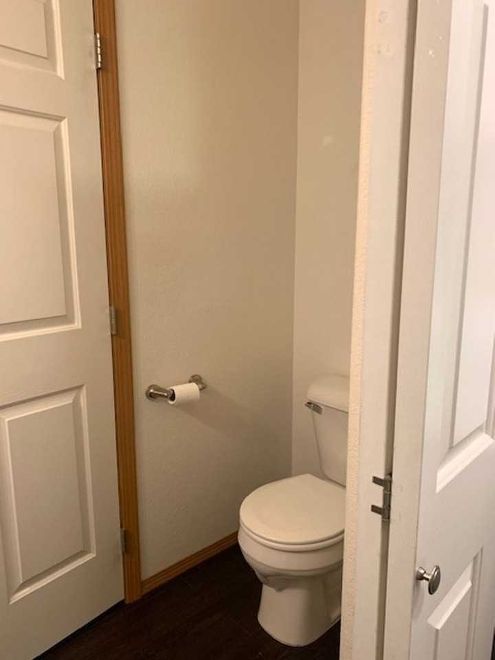 513 513 16 Ave Circle NE #7 - Photo 4 of 10