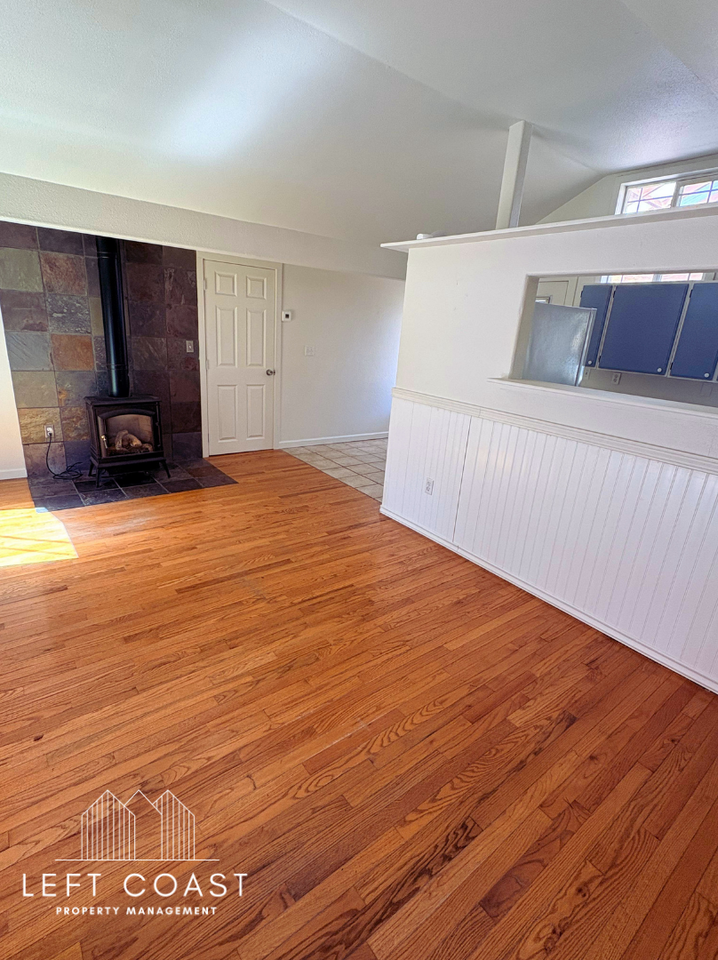 6239 Sw Jetty Ave #1 - Photo 6 of 17