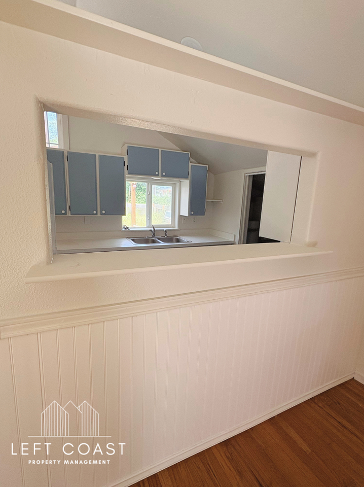 6239 Sw Jetty Ave #1 - Photo 7 of 17