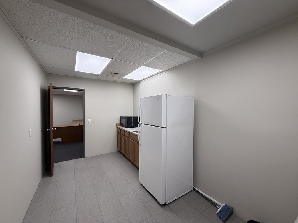 217 East Woodin Avenue - 2A Units 201,202,203 - Photo 6 of 7