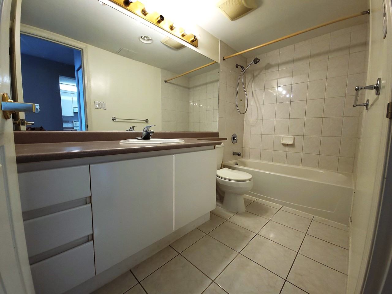9623 Manchester Drive #1401 - Photo 6 of 17