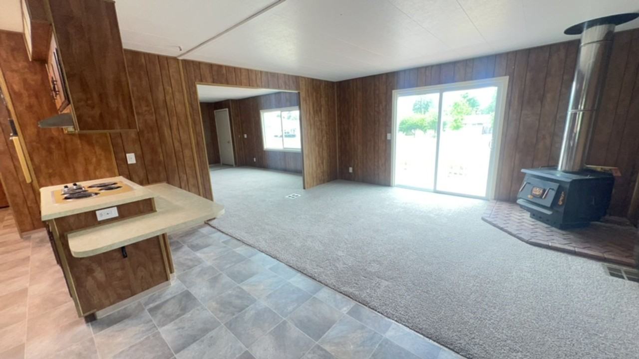 4366.1t - 829 West Harbeck Rd. - Photo 2 of 30