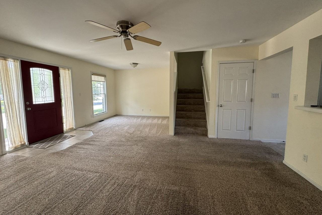 2723 Hampton St - Photo 3 of 23