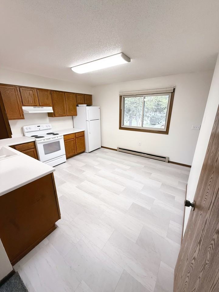 3411 Miller St #1 - Photo 4 of 25