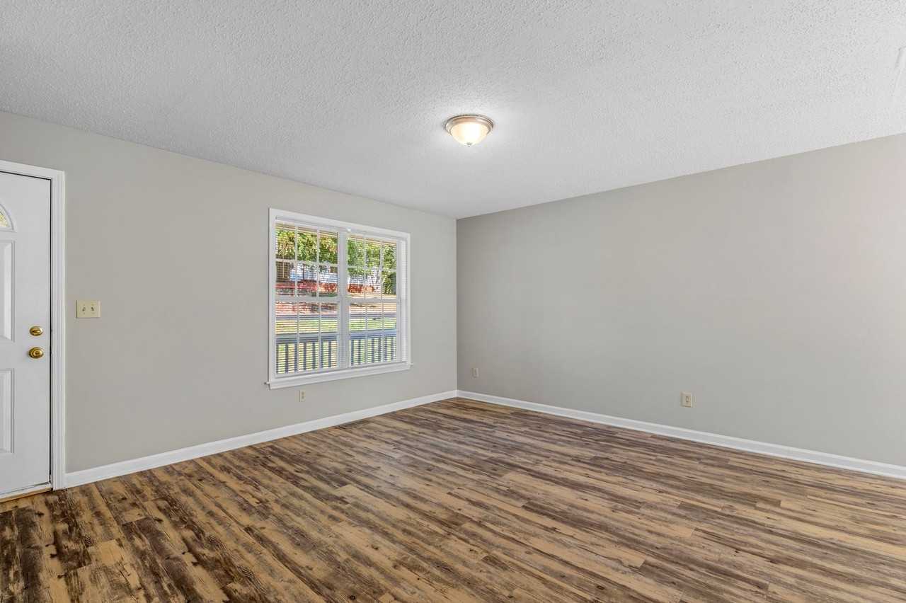 2019 Rath St - Photo 3 of 32