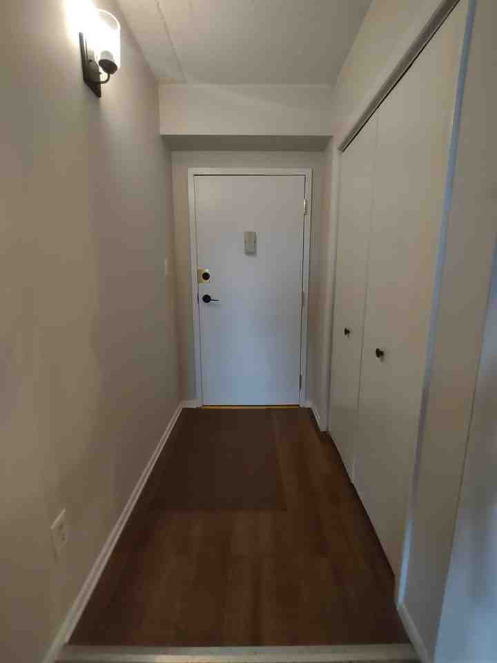 27705 Valley Run Dr - Photo 2 of 8